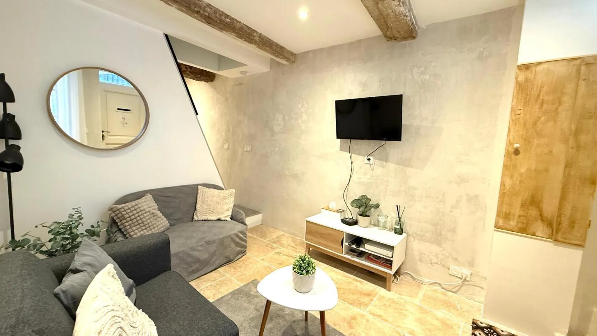 Maison Des Berges Arles